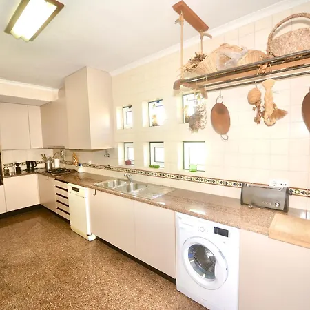 Cereja - 3 Bedroom In Great Complex With Sea Views, 3 Pools And * Сан-Мартинью-ду-Порту