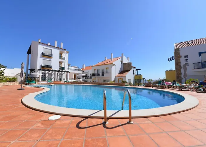 Cereja - 3 Bedroom In Great Complex With Sea Views, 3 Pools And Apartmán